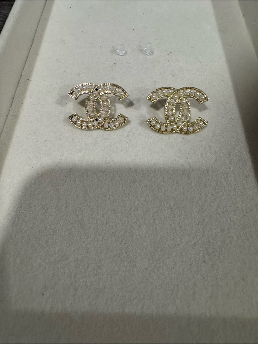Gold & pearled detailed studs